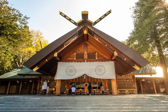 ศาลเจ้าฮอกไกโด (Hokkaido shrine)