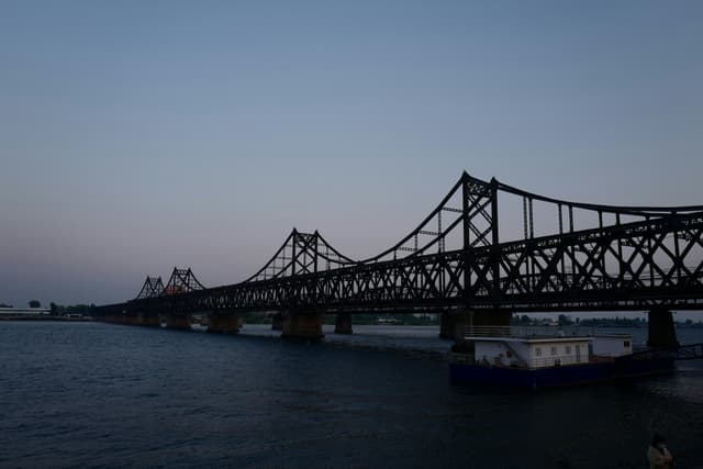 ล่องเรือแม่น้ำยาลู