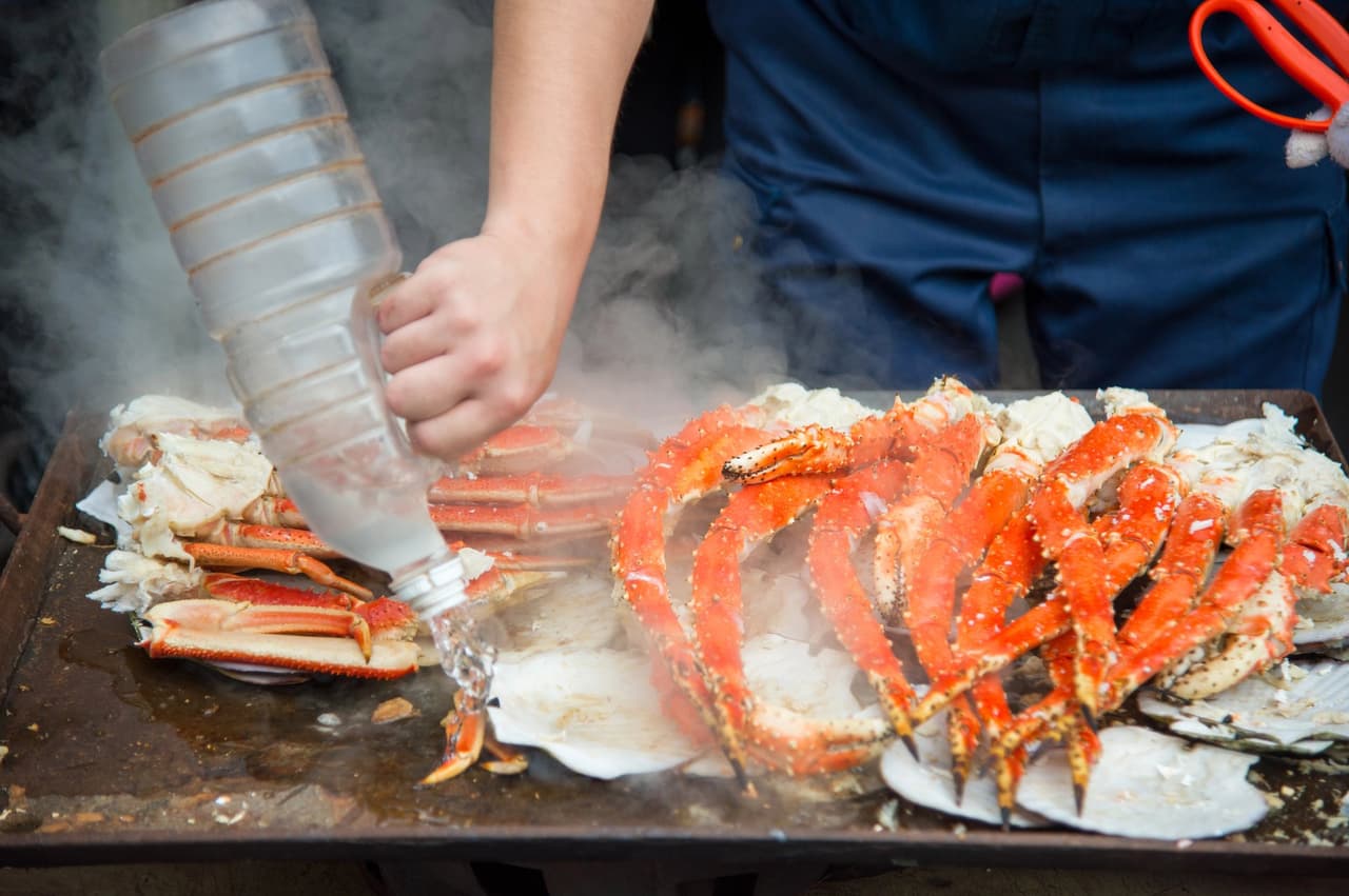 ตลาดปลาซึกิจิ (Tsukiji Market)